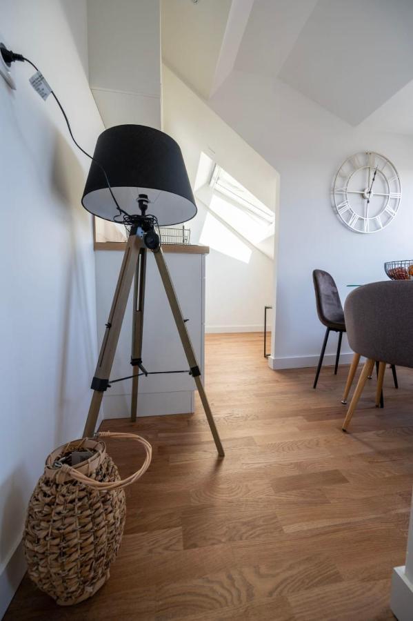 Le Poulorio 12 - T2 - Proche Gare - Dernier Etage By Locly Apartment Lorient Luaran gambar